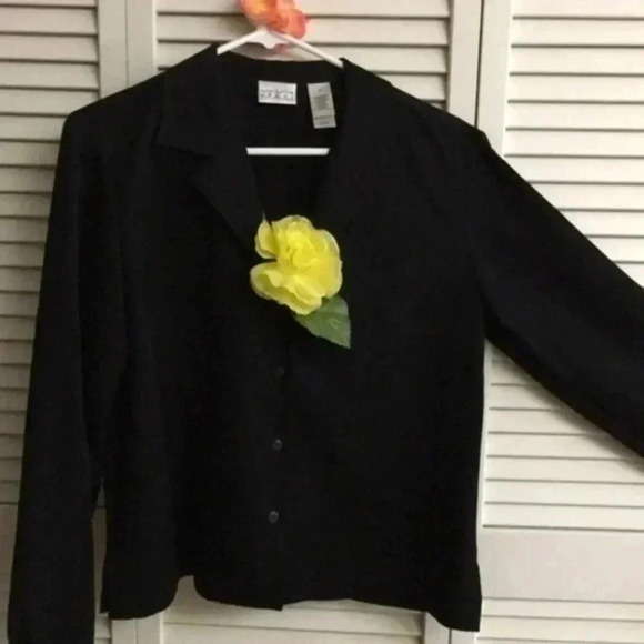 Villager Sport Ladies Blouse - Picture 5 of 8